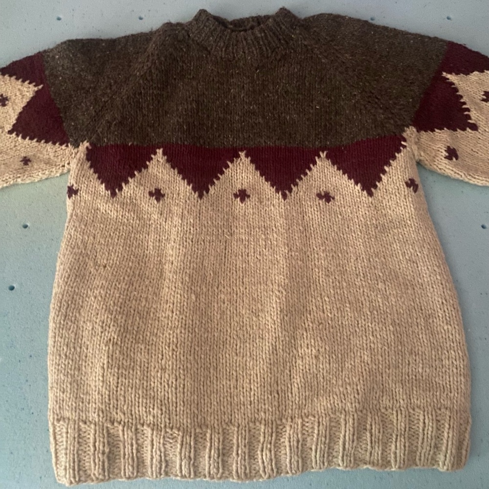 Oversized comfy wool sweater, handcrafted size
